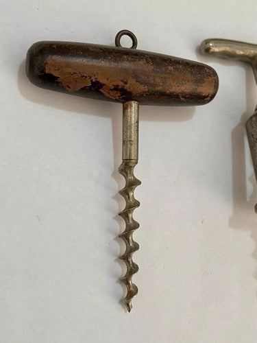 Antigos Abridores De Vinho - Somente O Da Esquerda