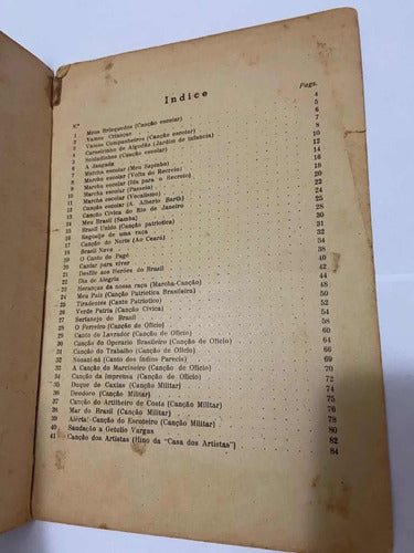 Livro Raro H. Villa Lobos Canto Orfeônico 1 Com Assinatura