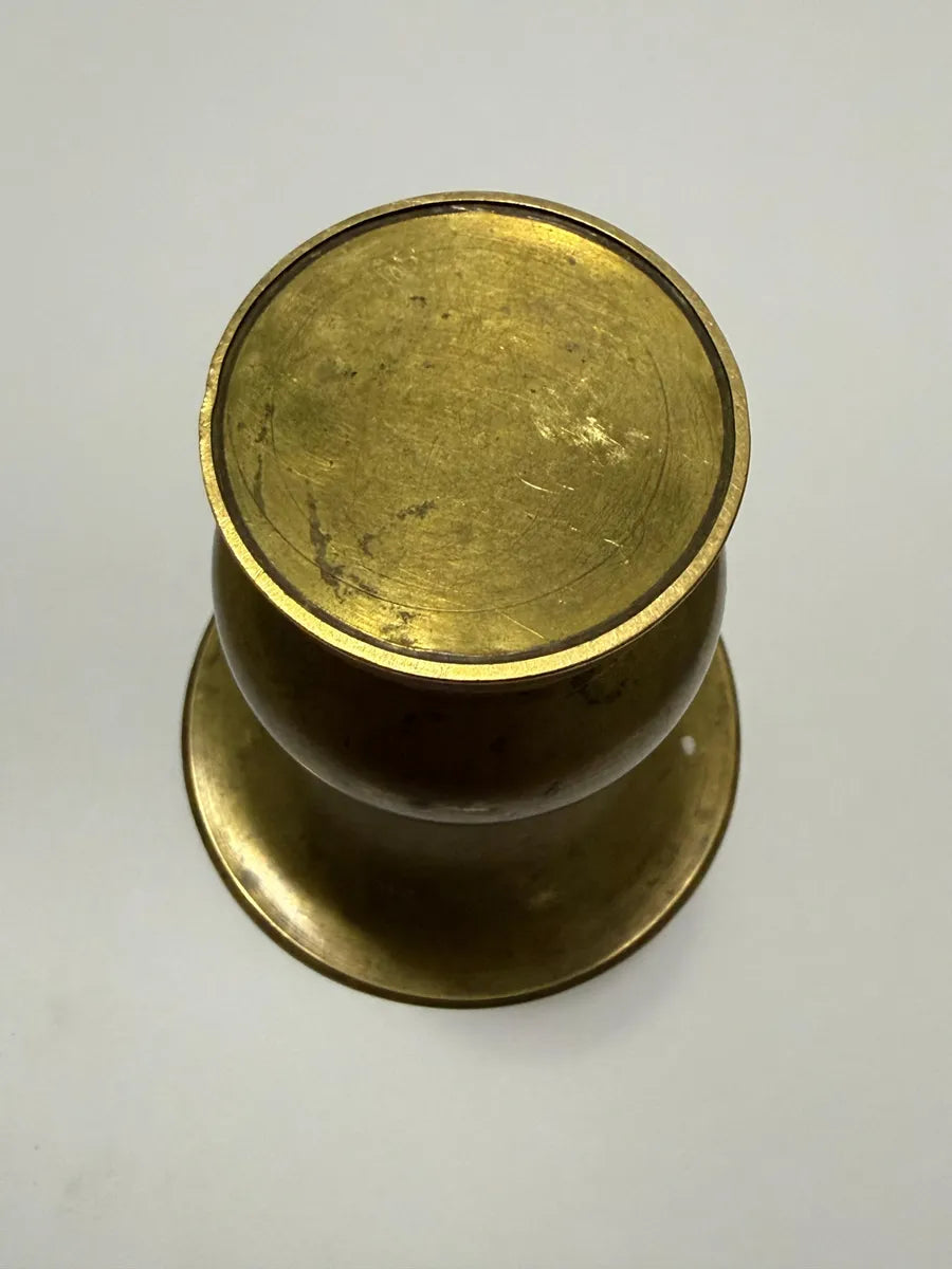 Castiçal Antigo Em Metal Dourado 9x8cm Bronze