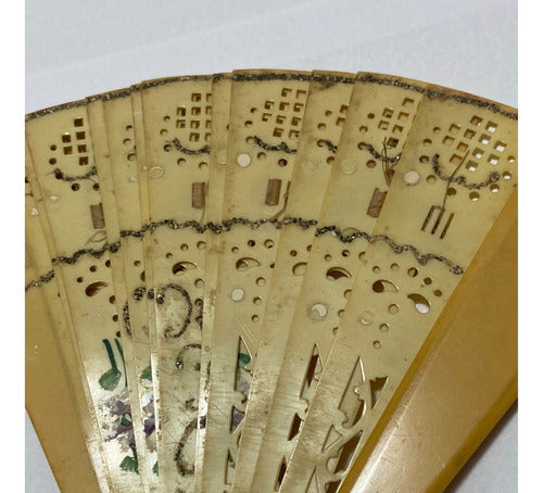 Antigo Leque Em Marfim Com Desenhos Lote