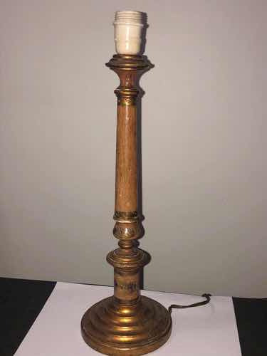 Luminária De Mesa Antiga Abajur Madeira Com Detalhes