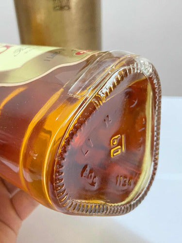 Antigo Whisky Lacrado William Grants Family Reverse Finest S