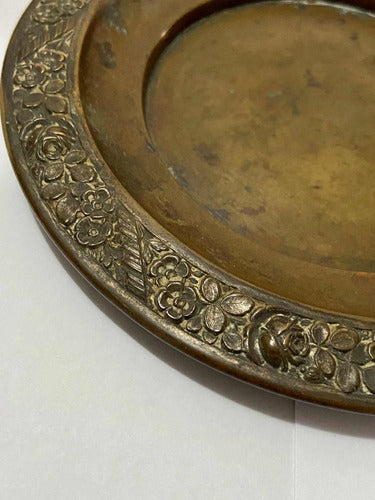 Prato Antigo De Bronze Francês Com Desenhos