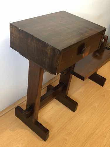 Antiga Mesa De Canto Lateral Madeira Nobre Com Gaveta