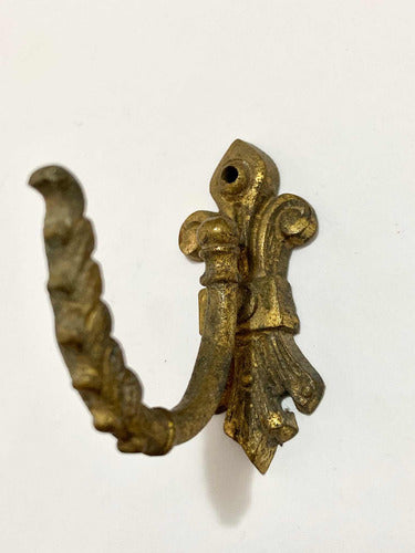 Antigo Suporte Gancho De Parede Em Bronze Ornamentado
