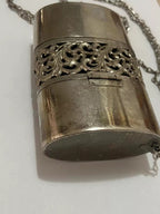 Bolsa De Metal Antiga Cor Prata Com Detalhes