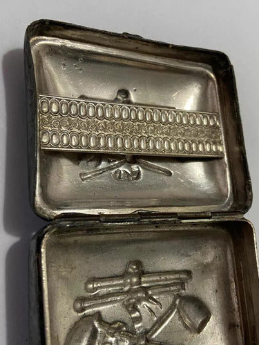 Antiga Caixa Charuto De Metal Porta Cigarro Com Desenhos