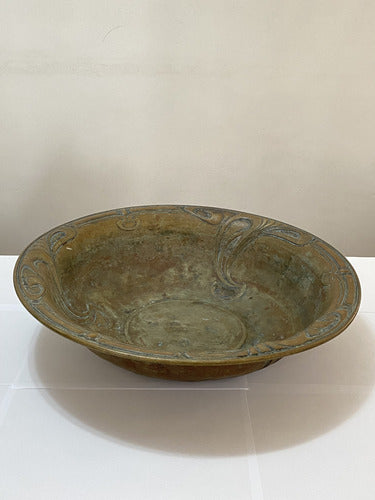 Bacia antiga Grande com relevo Art Nouveau – 47,5cm