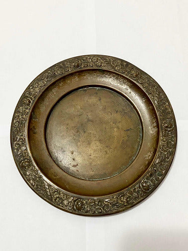 Prato Antigo De Bronze Francês Com Desenhos