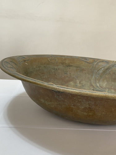 Bacia antiga Grande com relevo Art Nouveau – 47,5cm