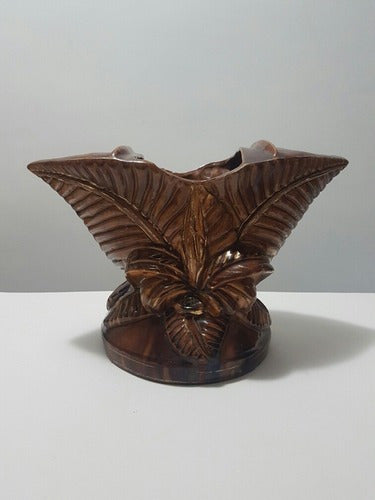 Vaso Antigo De Cerâmica Com Detalhes