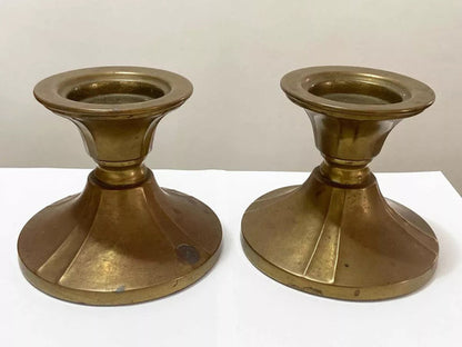 Castiçal Antigo De Metal Dourado