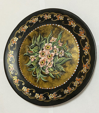 Prato Decorativo Em Cerâmica Pintura Flores Assinado Antigo