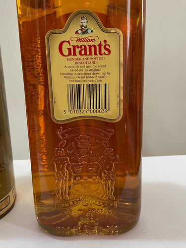 Antigo Whisky William Grant's Finest Scotch Lacrado - Lote 2