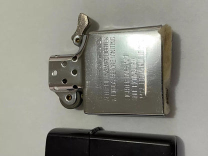 Isqueiro Antigo Com Desenho Borboleta