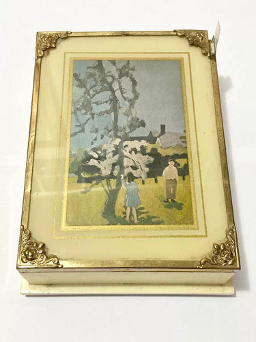 Antiga Caixa Porta Joias De Madeira Com Detalhes Dourados