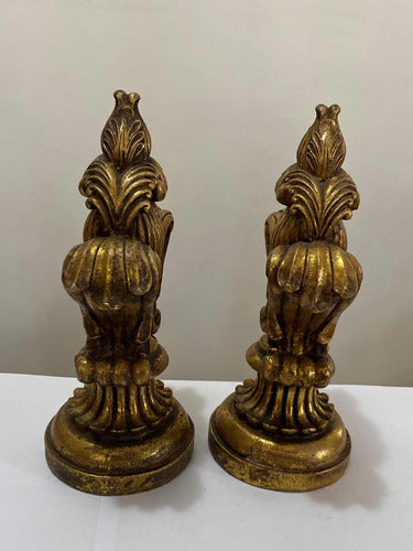 Antiga Escultura Flor De Liz Dourada