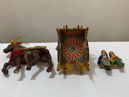 Antiga Mini Carroça Siciliana Com Cavalo E Figuras