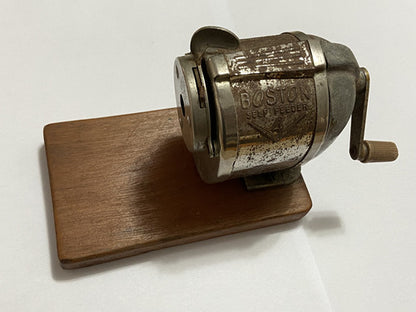 Apontador De Lápis De Mesa Da Marca Boston Self Feeder