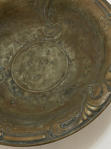 Bacia antiga Grande com relevo Art Nouveau – 47,5cm