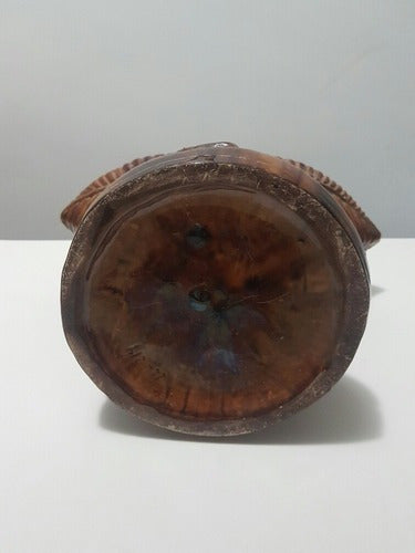 Vaso Antigo De Cerâmica Com Detalhes