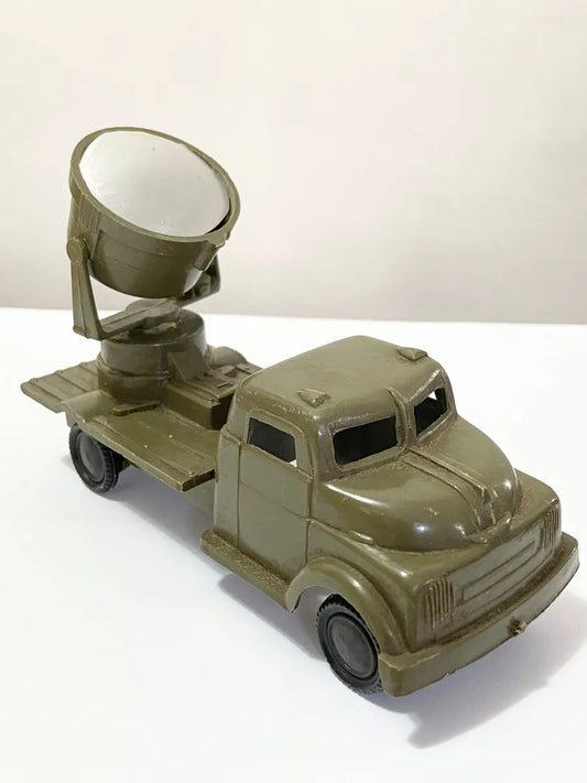 Antigo Caminhão Militar Com Holofote Balila