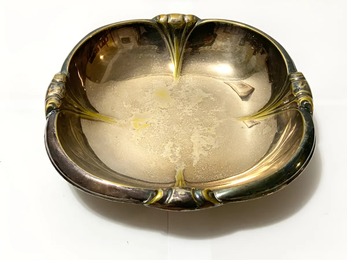 Antigo Centro De Mesa Em Metal Prateado