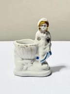 Bibelô Paliteiro Antigo Em Porcelana Dama Com Concha