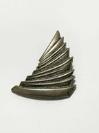 Broche Antigo Barco À Vela Náutico Assinado Pierre Cardin