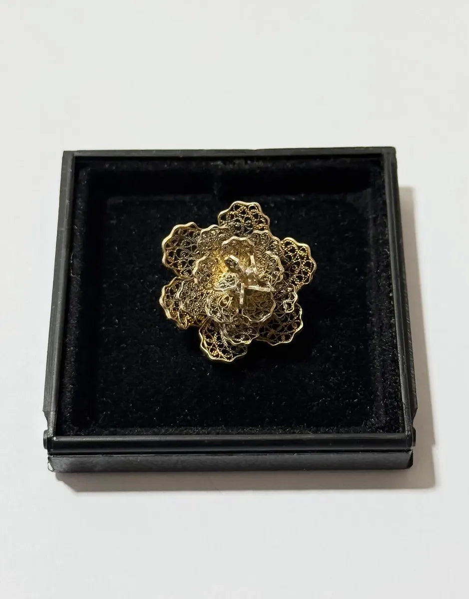Broche Antigo Flor Em Prata Dourada Filigrana 2,4cm