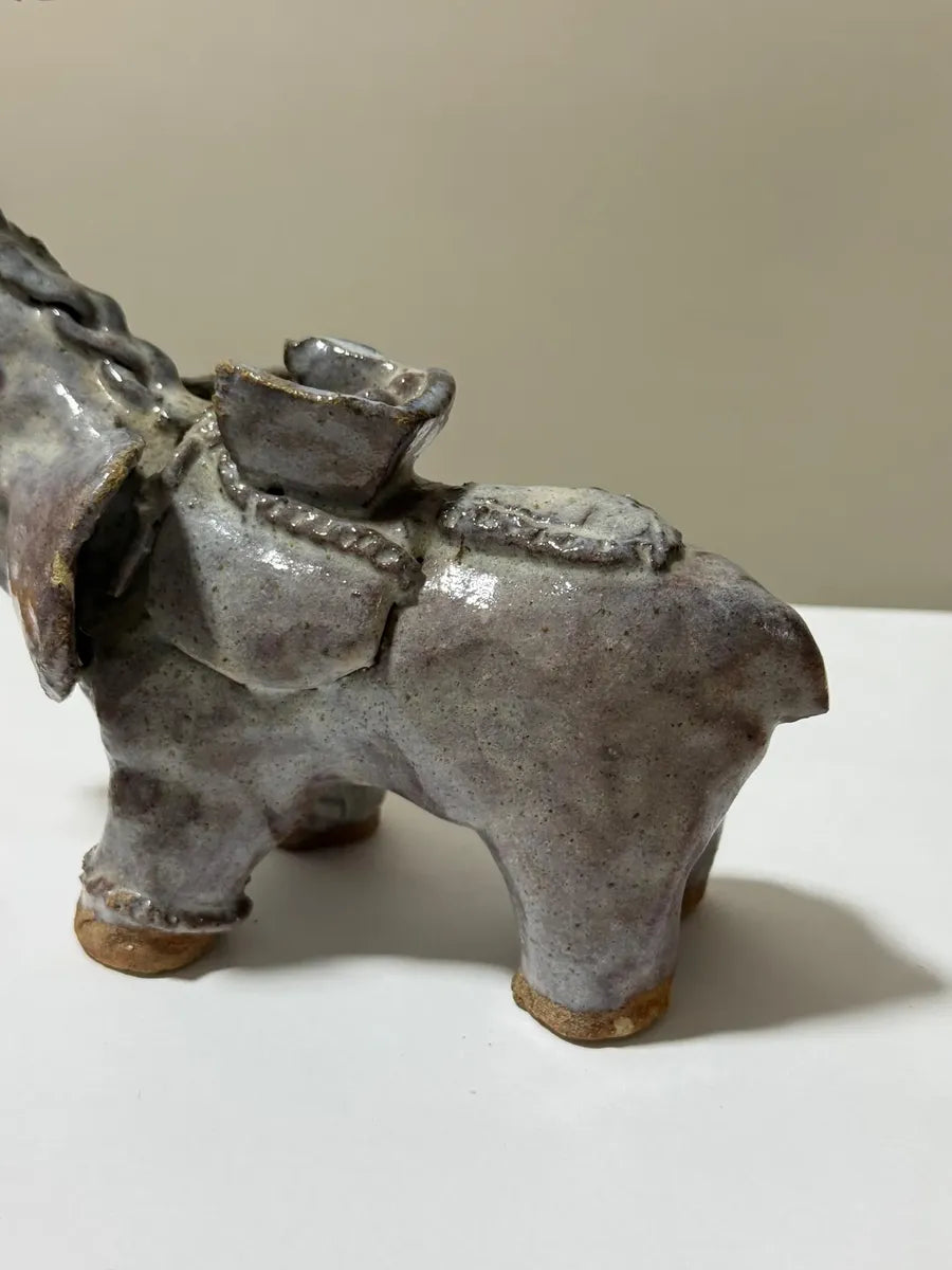 Elefante Antigo Em Cerâmica Esmaltada Assinado Artesanal
