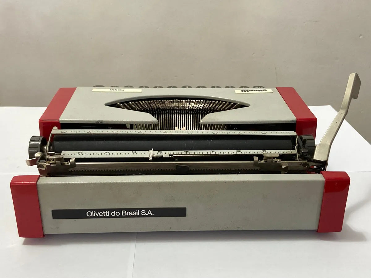 Máquina De Escrever Olivetti Roma Vermelha Antiga