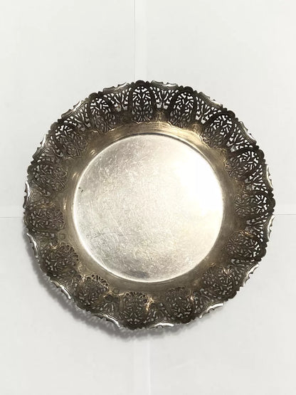 Antiga Bandeja Com Bordas Detalhadas Metal Prata