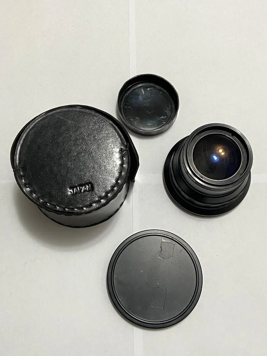 Lente Antiga Sakar Wide Semi Fisheye Japão com estojo original e tampa, feita no Japão.