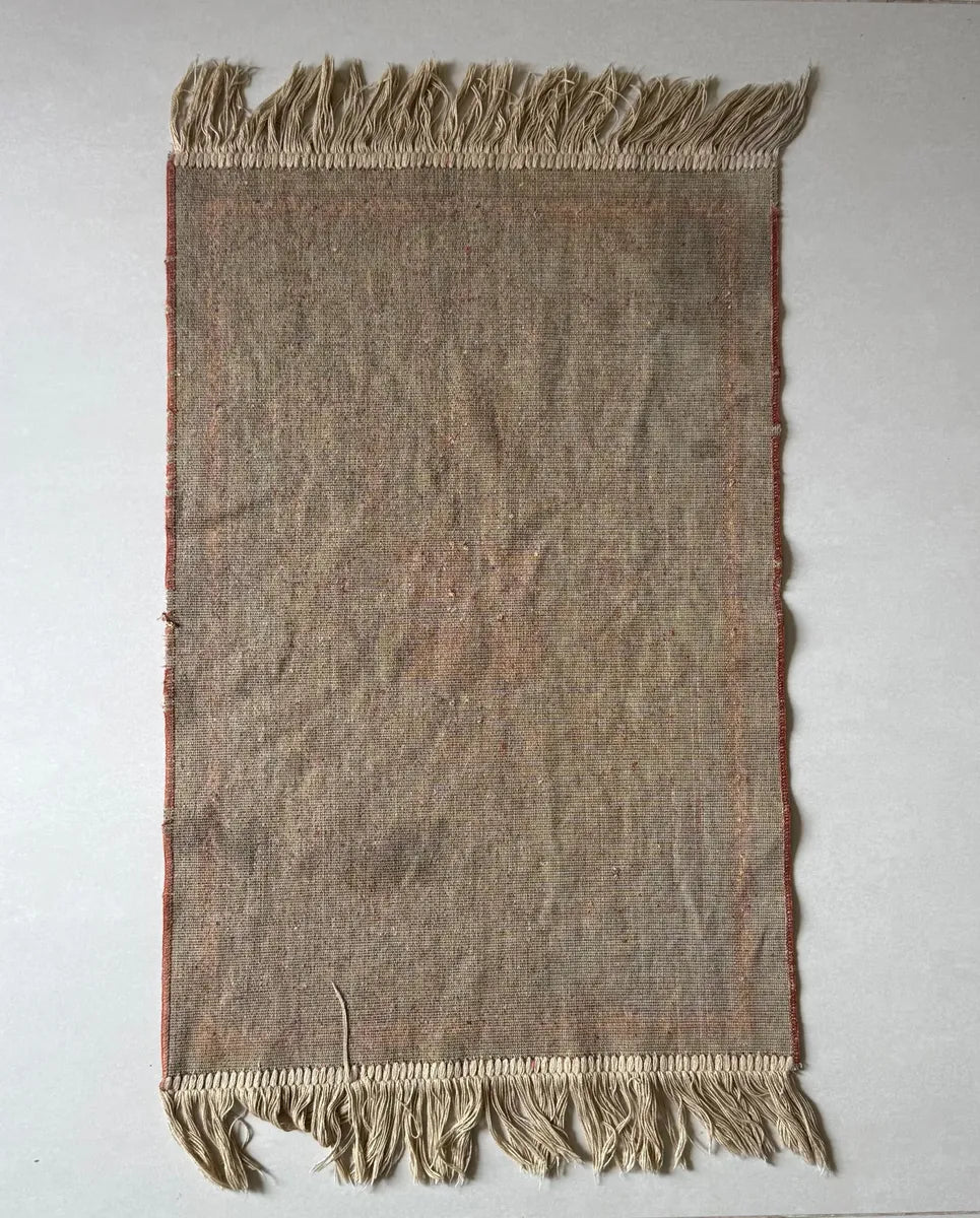 Tapete Antigo Estilo Oriental Vermelho Com Franjas 84cm
