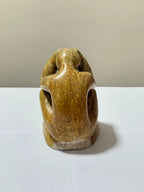 Escultura Antiga Figura Humana Sentada Abstrata Em Pedra