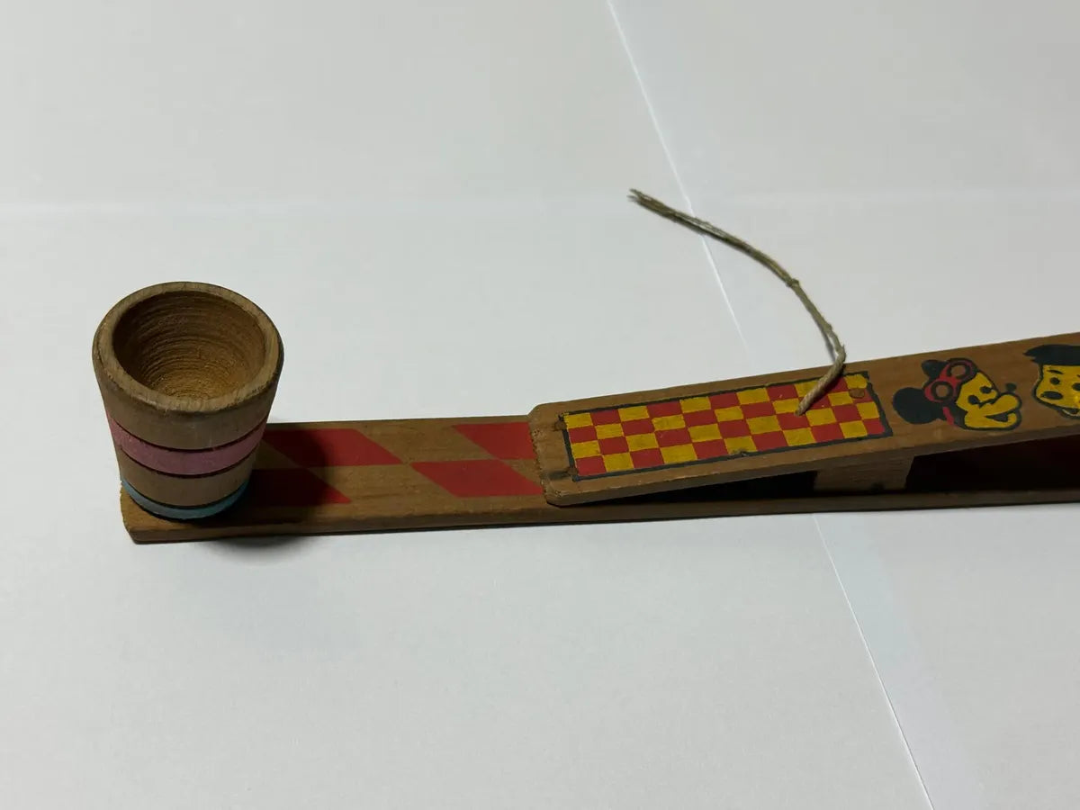 Antigo Brinquedo De Madeira - Gangorra Catapulta Ping Pong