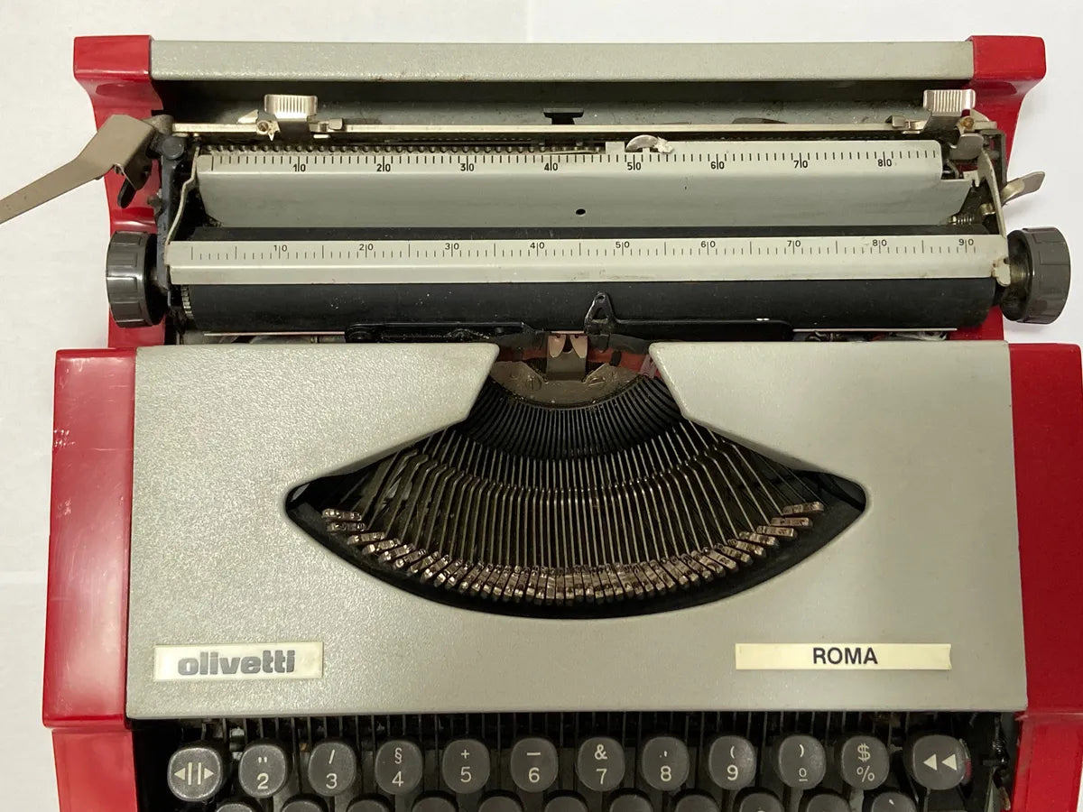 Máquina De Escrever Olivetti Roma Vermelha Antiga