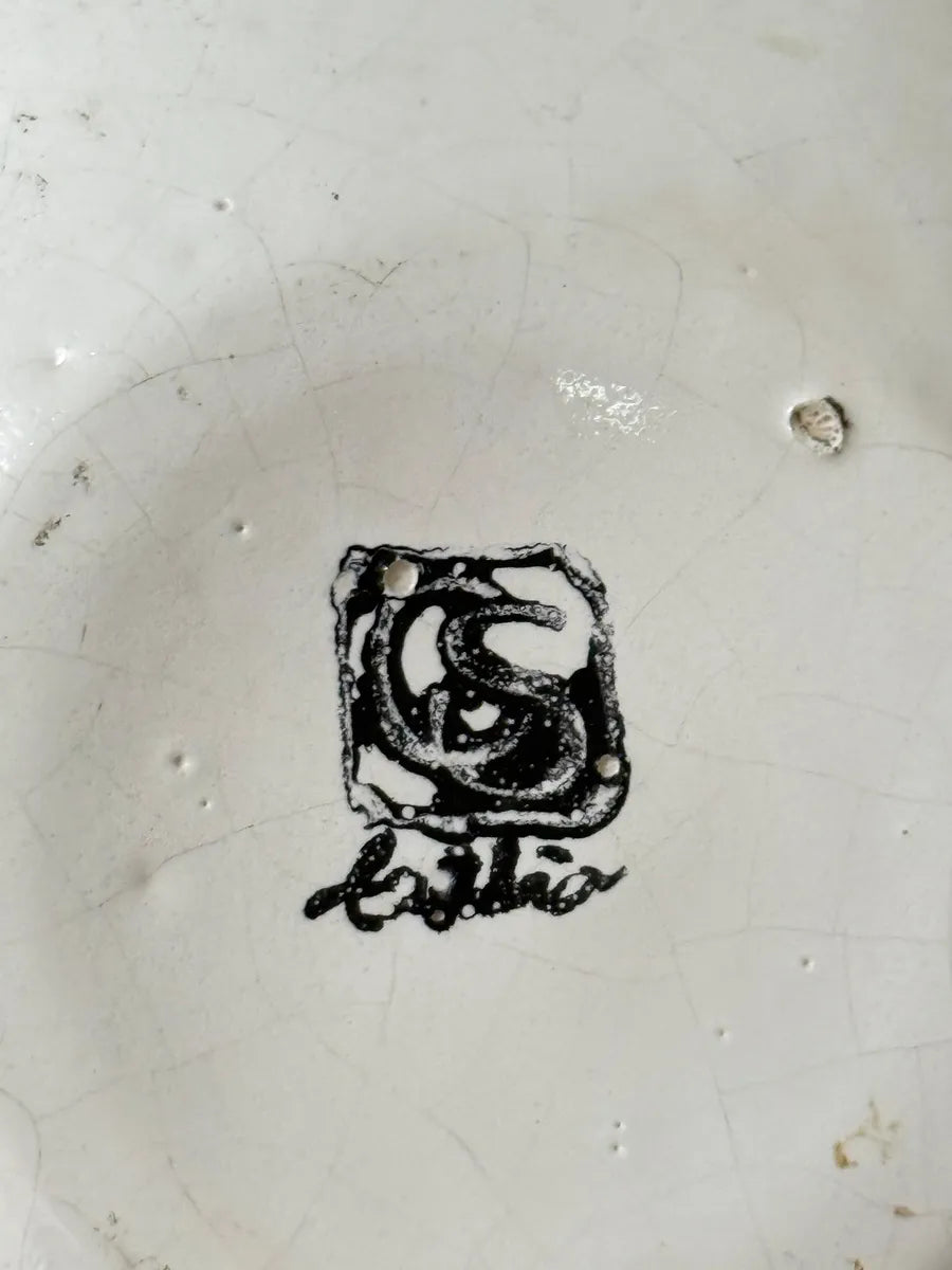 Vaso Antigo Em Cerâmica Craquelada Com Flor Em Alto Relevo