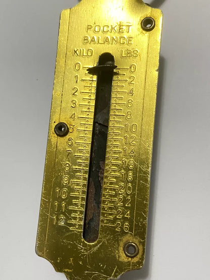 Mini Balança Antiga Pocket Mecânica 12 Kg Gancho Dourada