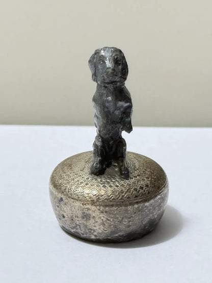 Mini Escultura Cachorro Antiga Em Metal Prateado