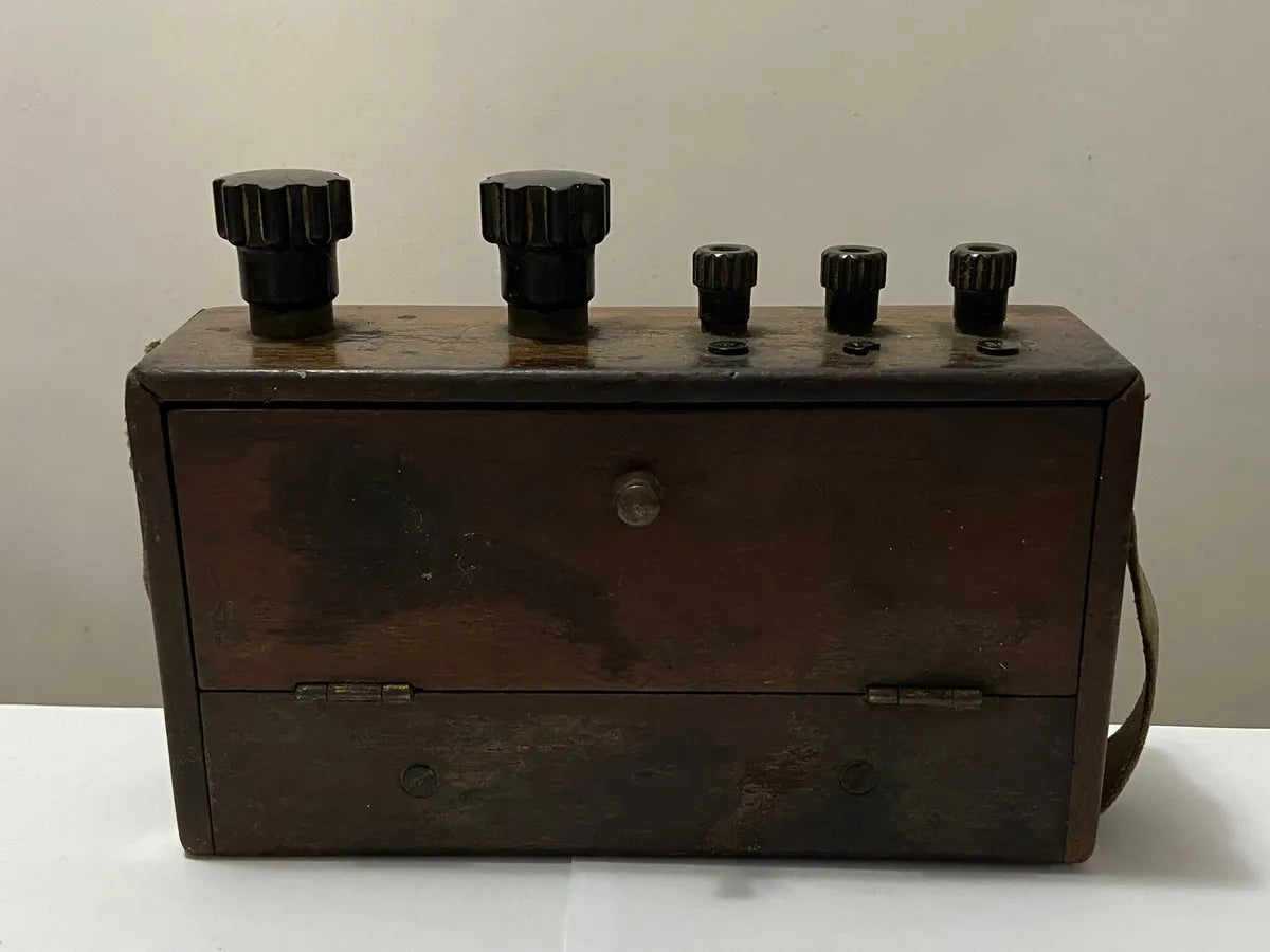 Medidor Antigo De Corrente E Tensão - Década De 50