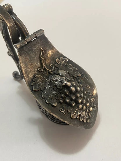 Tampa De Garrafa Cacho De Uva Prata Antiga Prateado