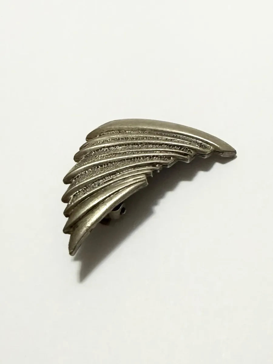 Broche Antigo Barco À Vela Náutico Assinado Pierre Cardin