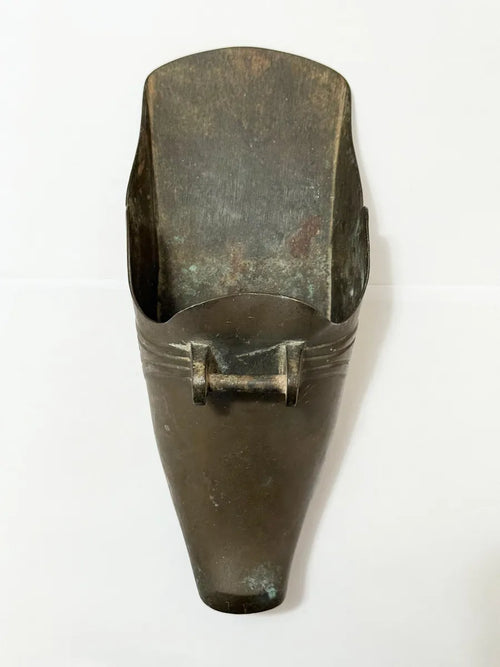 Antiga Floreira / Suporte De Parede Em Metal Formato Sapata