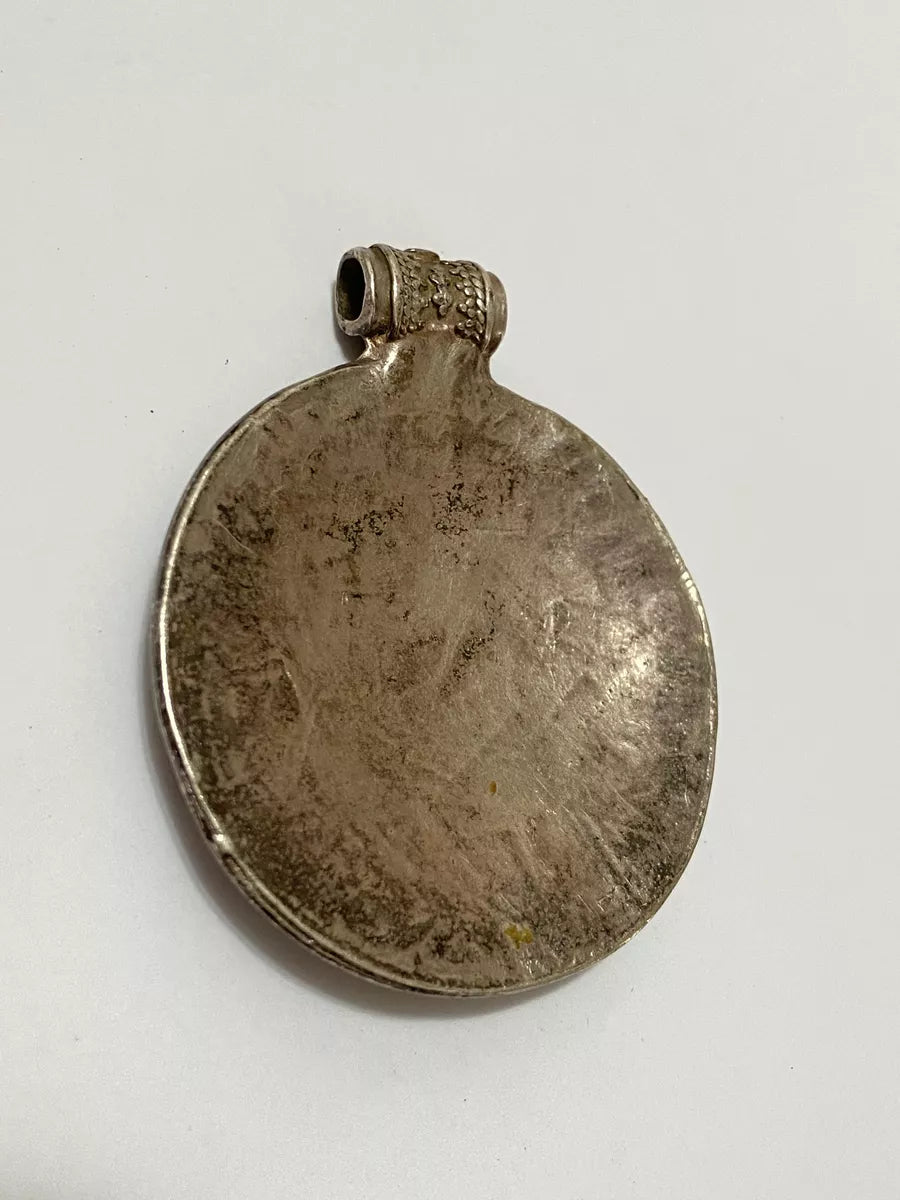 Pingente Antigo Redondo Prata 6cm Diâmetro