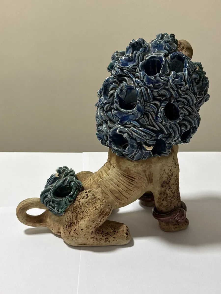 Escultura Antiga Leão Guardião Cerâmica - Violeta Piccolo