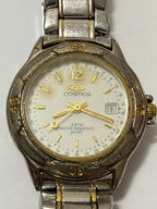 Relógio Antigo Cosmos Quartz 510am Prata E Dourado Prateado