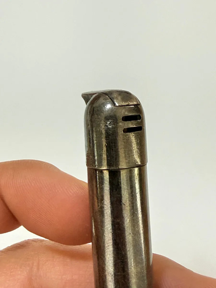 Antigo Isqueiro Metálico Cilíndrico