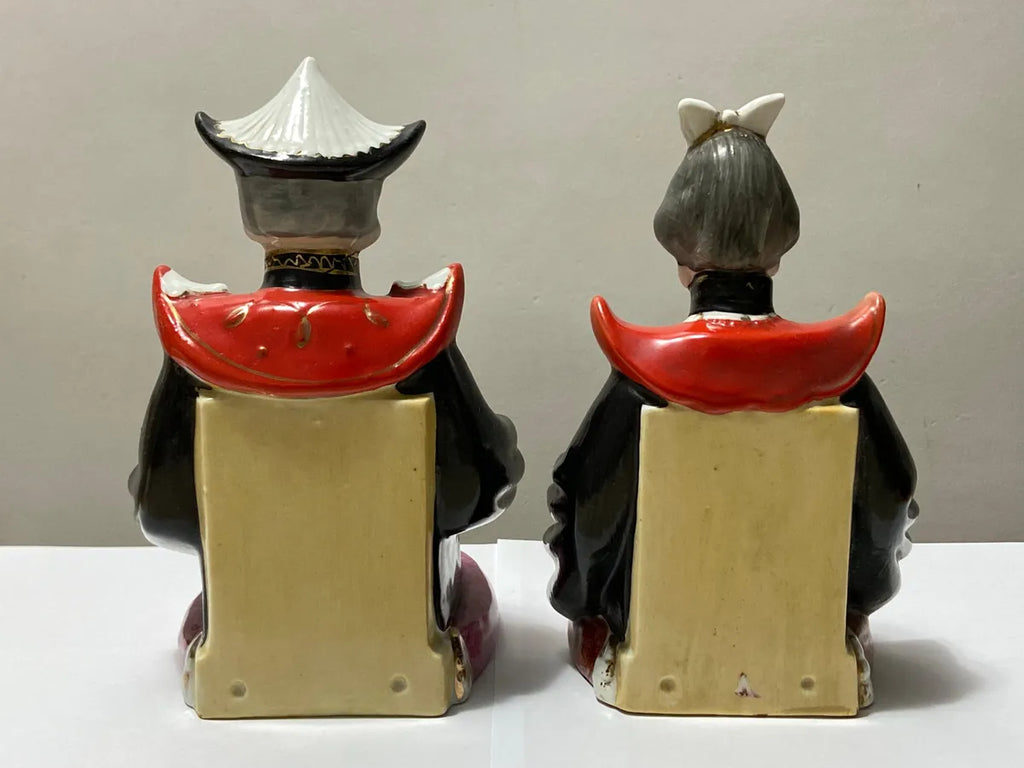 Estatuetas Antigas Em Porcelana Casal Oriental - Vieira de Castro